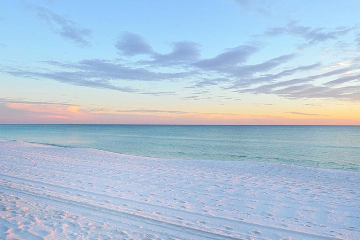 Popular attractions Area Nearby Property